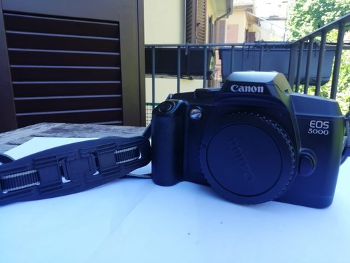 Canon eos 5000 analogica